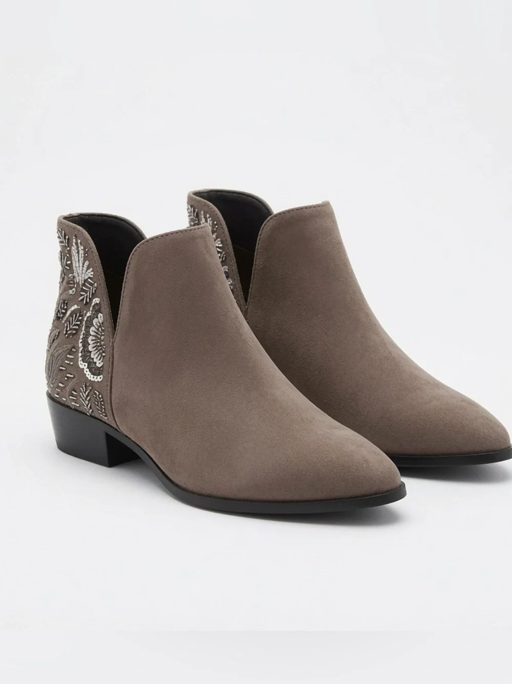 KENNETH COLE REACTION🖤 Ankle Booties w/ Beaded & Sequin Detail 🖤